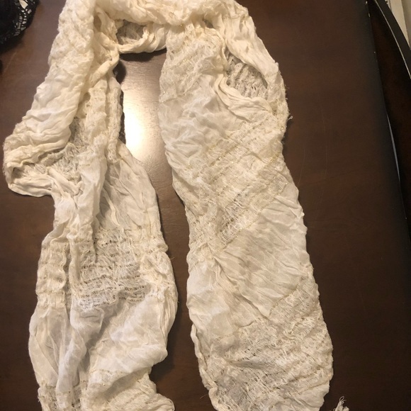 Scarves - Picture 7 of 8